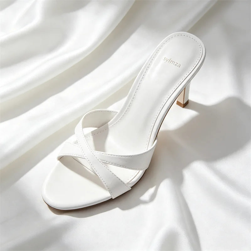 סנדלי עקב דגם הלנה